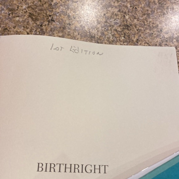 2 Nora Roberts Hardcover Books The Reef & Birthright - Picture 10 of 16